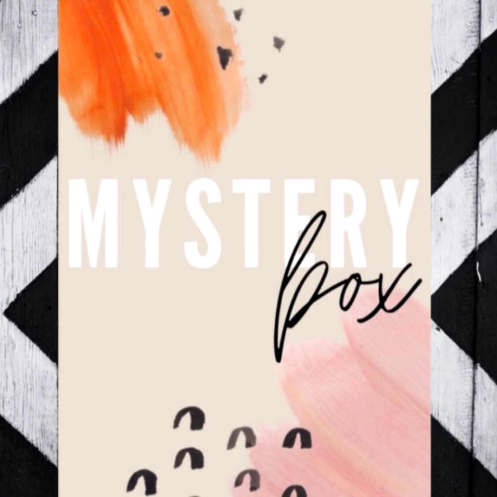 Mystery Box🌻🌻 10 jewelry items & 5 clothing or other items‼️🌞